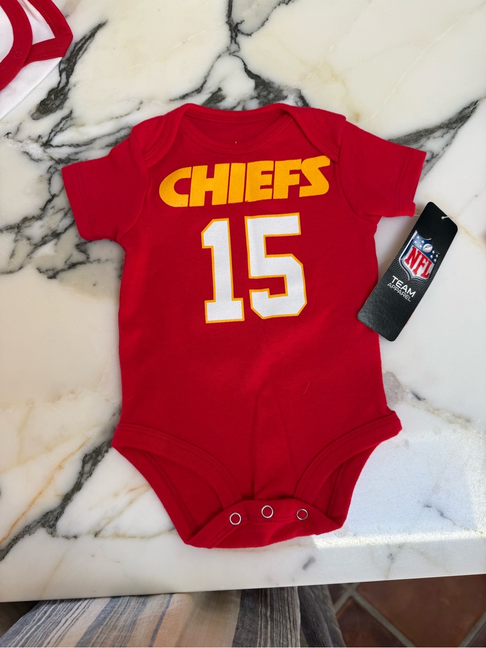 Set of 6 Chiefs Bodysuits 0-3 months - Picture 3 of 5